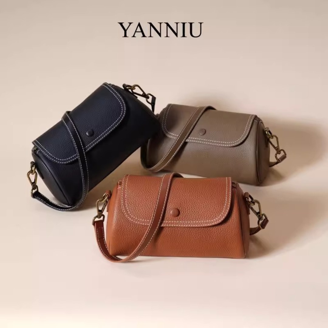 Glamour leather bag