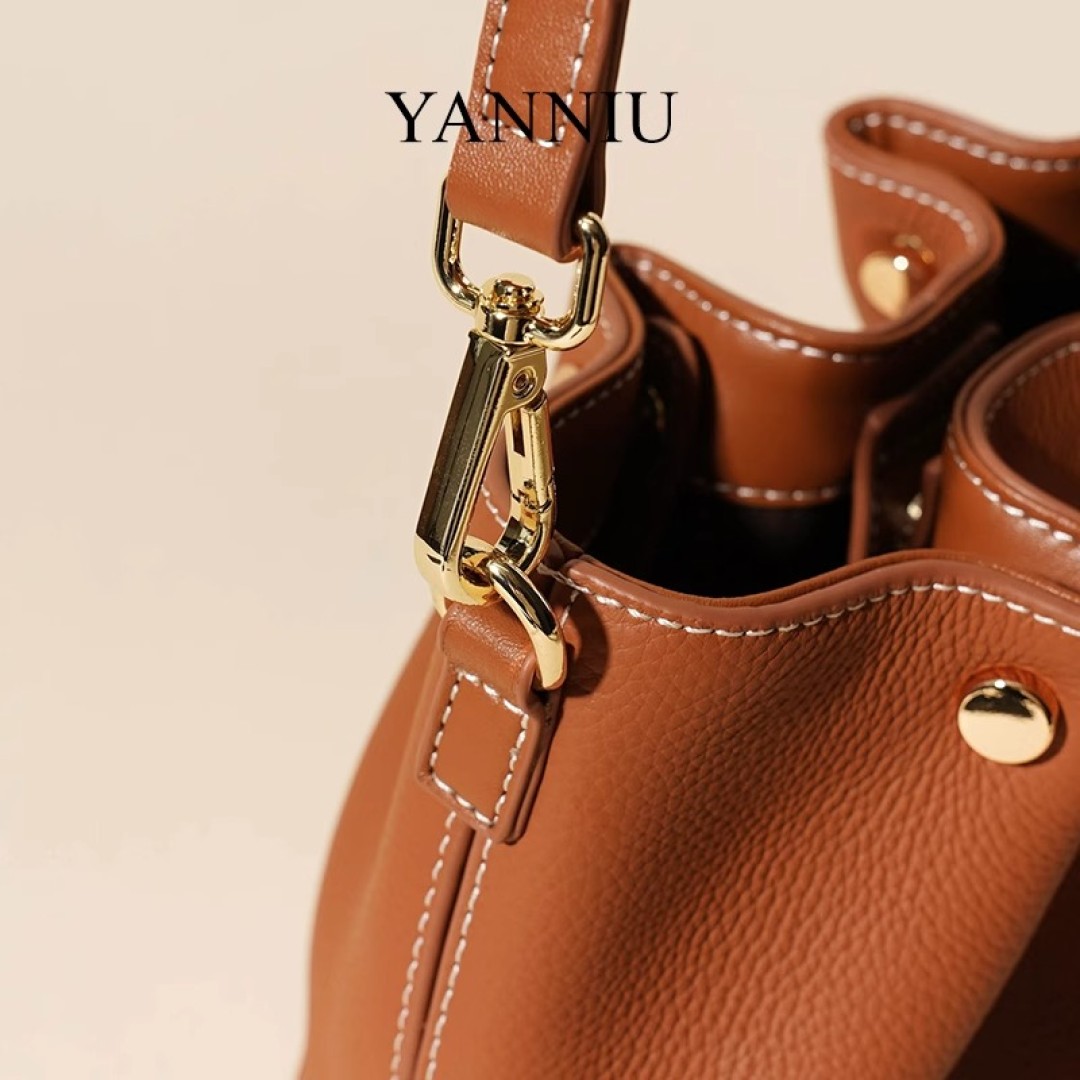 Elegant Messenger Bag