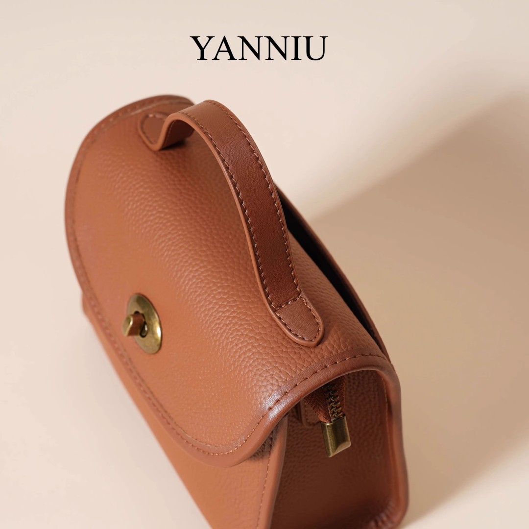 Fashion-Forward Sling Handbag
