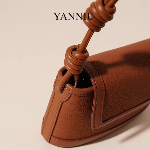 Fashionable Shoulder Bag