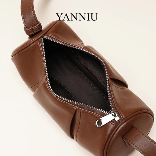 Aesthetic leather bag