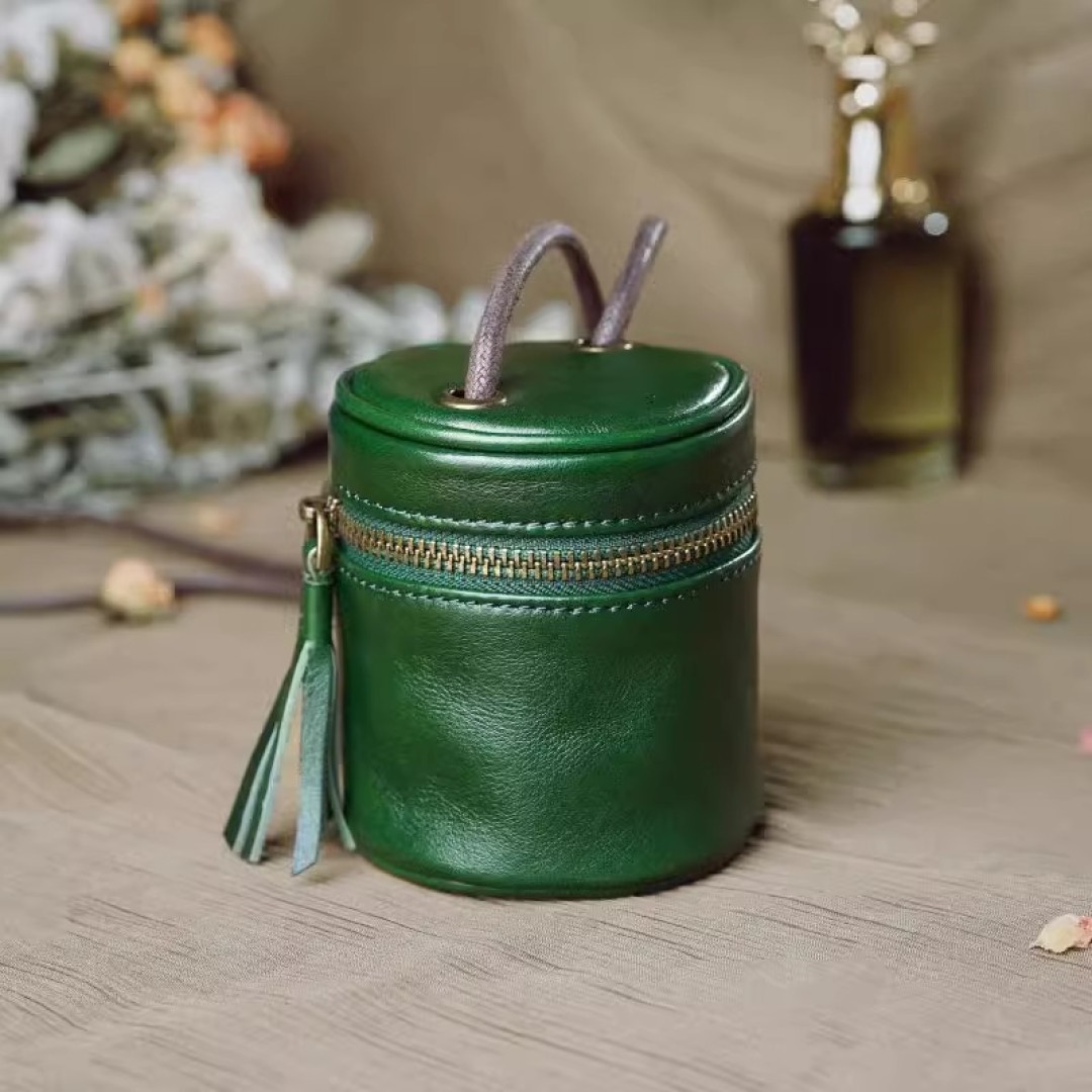 AestheticBloom leather bag