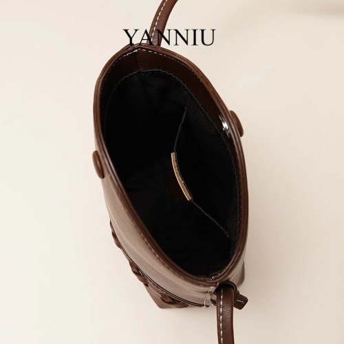 AllureBloom leather bag