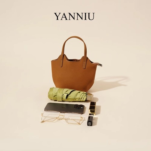 CharismaticGlamour leather bag