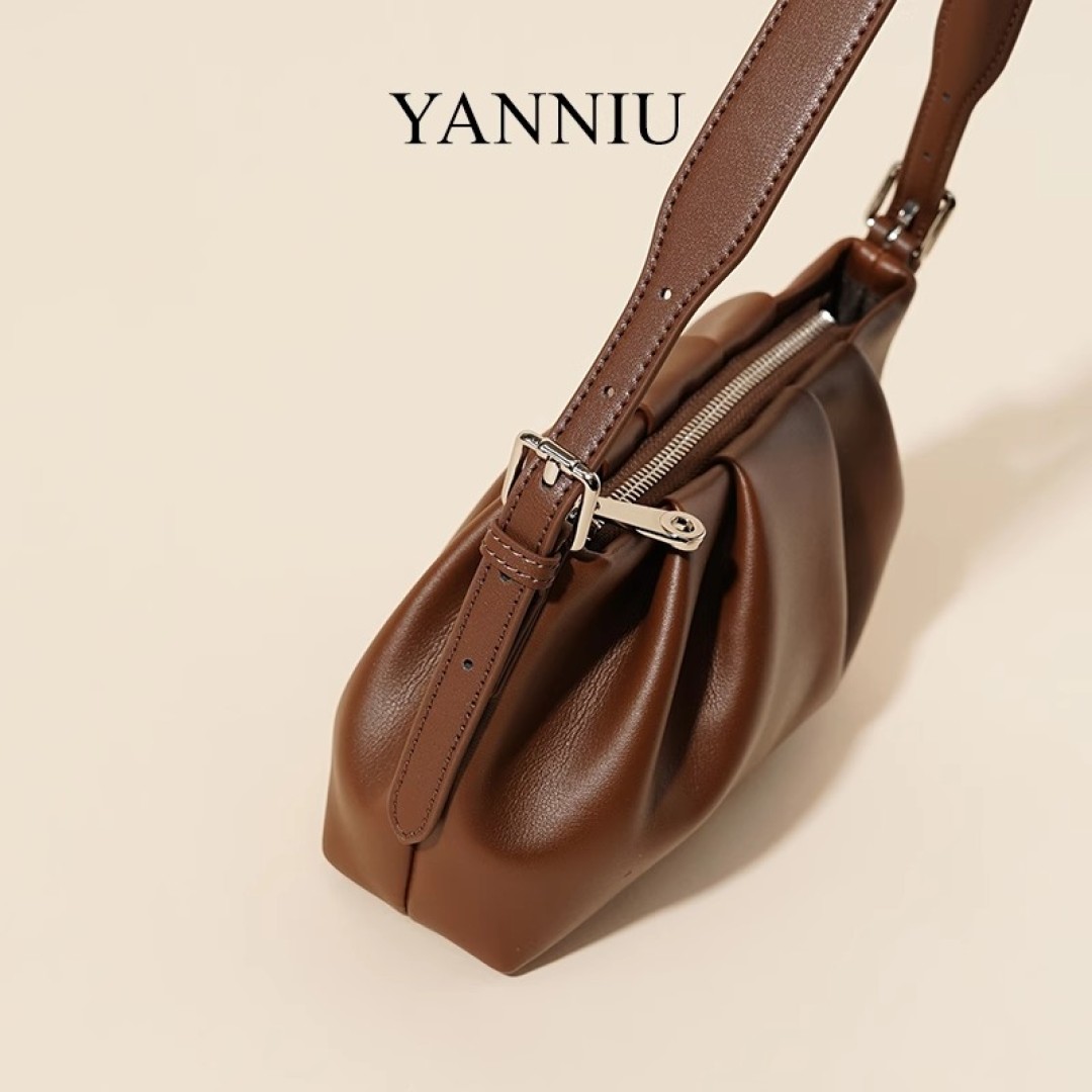 Elegance leather bag