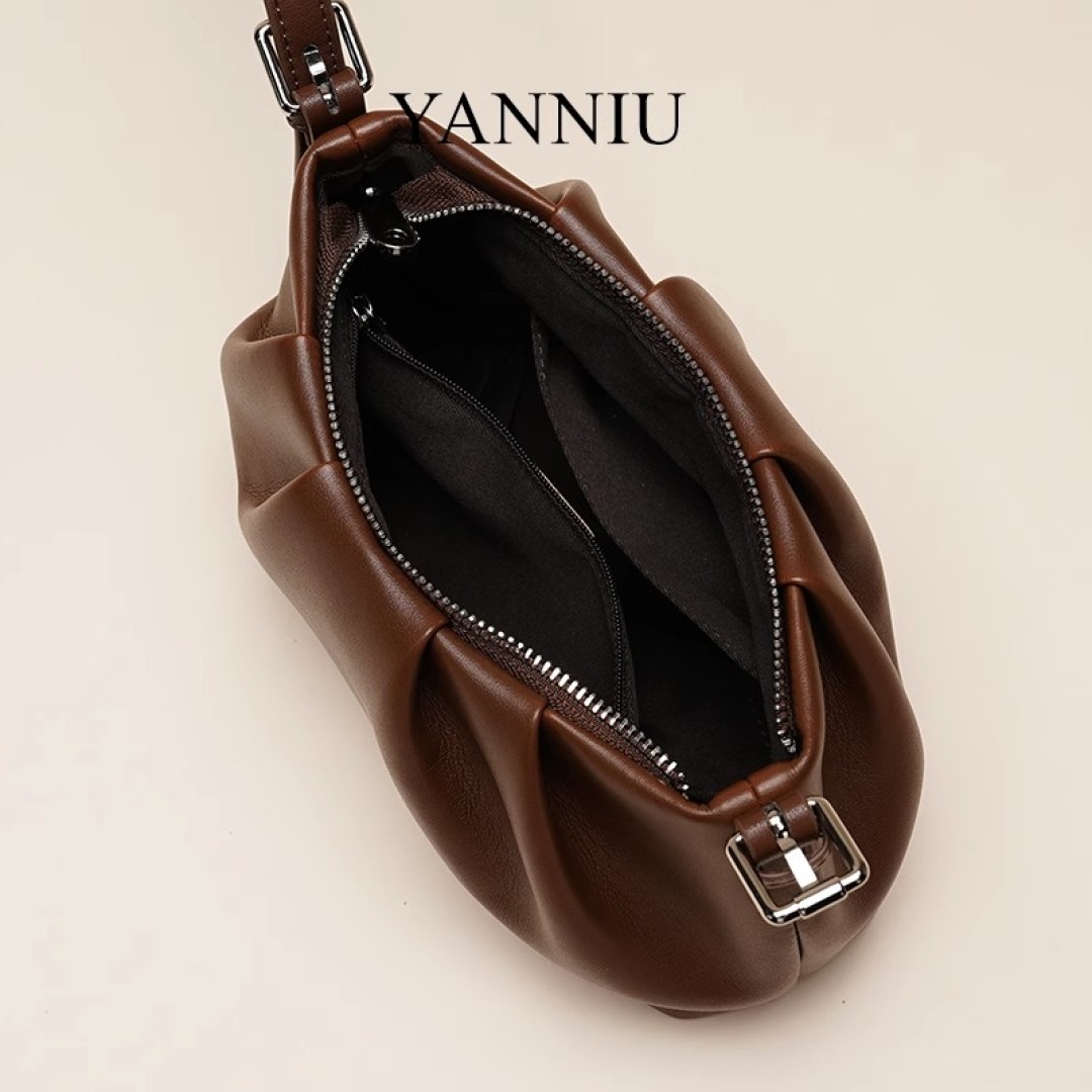 LuxeVogue leather bag